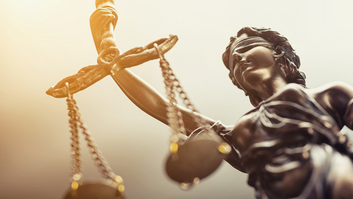 Shutterstock.com/#681265648/R.Classen